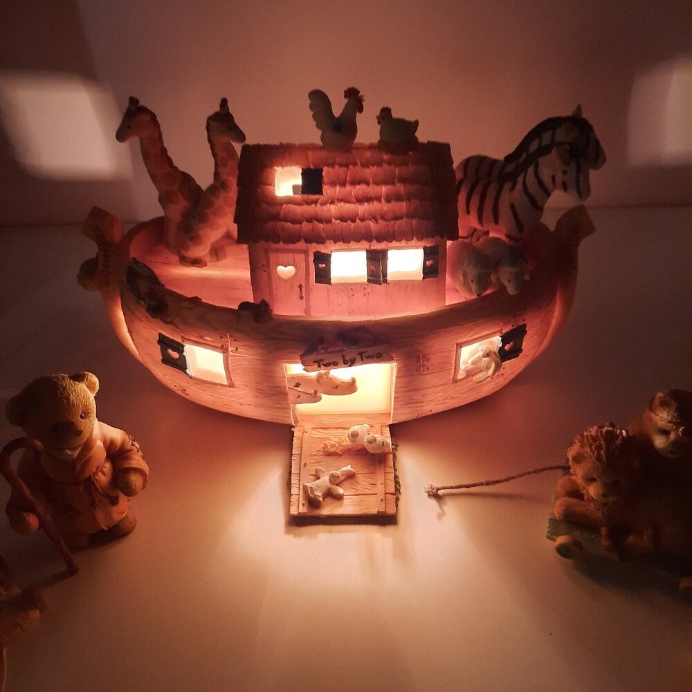 Cherished Teddies Noah’s Ark Lighted Set #100526 Open Box Like New Original Box